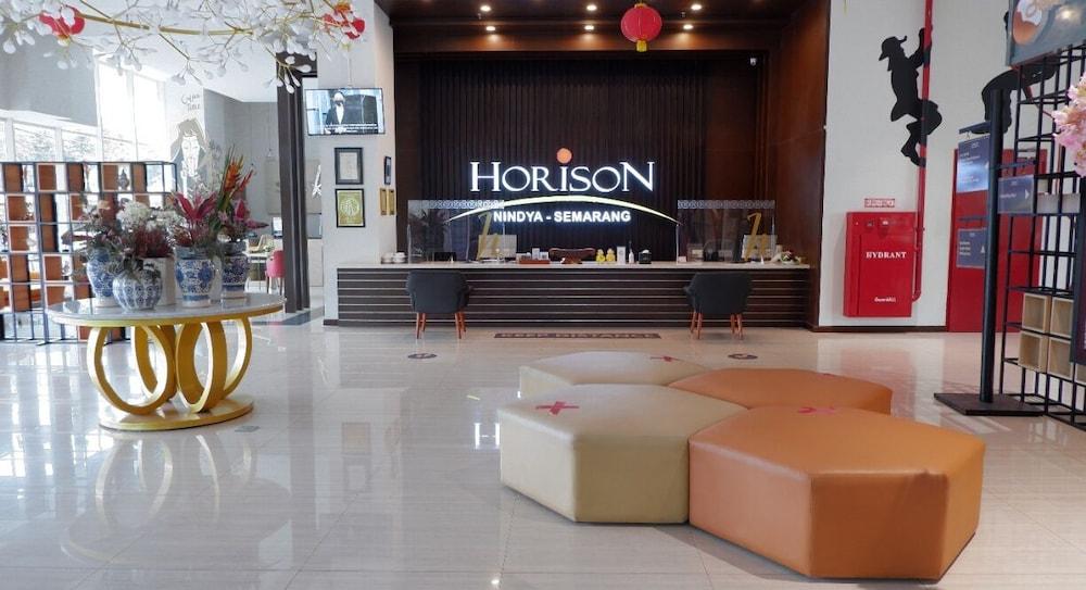 Horison Nindya Semarang Hotel Exterior photo